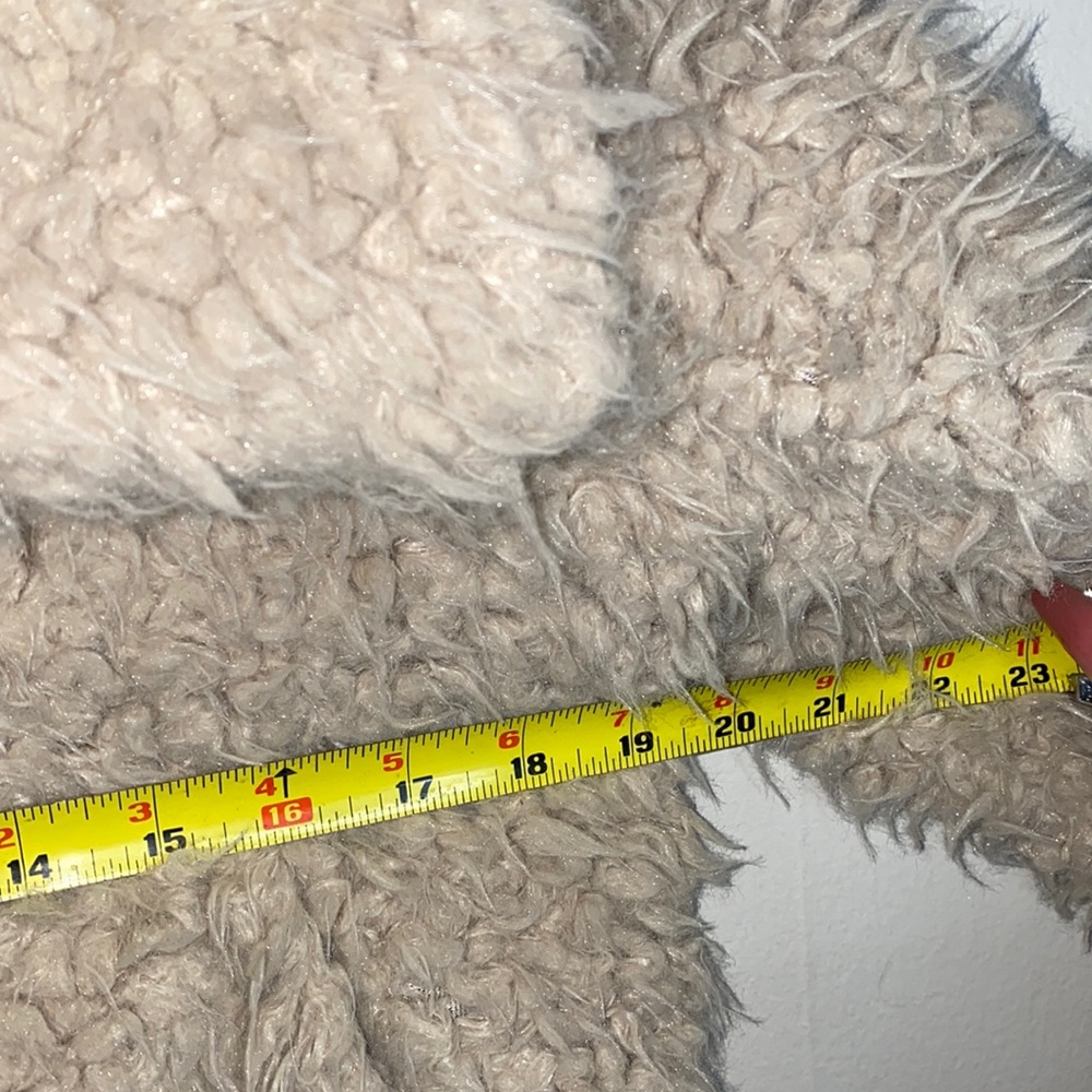 🎈The comfiest Zara cream faux fur jacket! - Picture 7 of 10